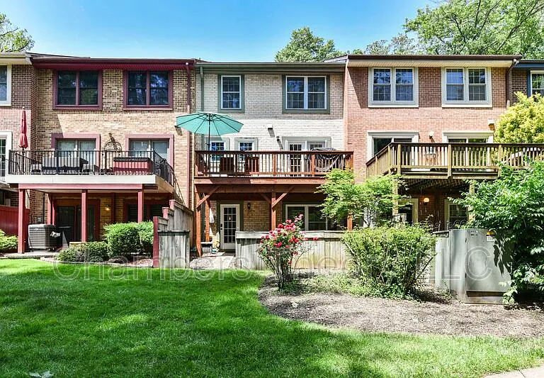 2107 Golf Course Dr — Photo 38