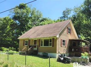 960 Peterson Rd, Frewsburg, NY 14738