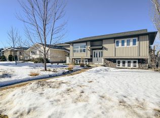 848 Millbourne Rd E, Edmonton, AB T6K1V1