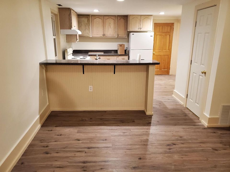 1st image of 216 N 4th Ave APT 2