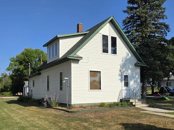 109 5th St, Kathryn, ND 58049