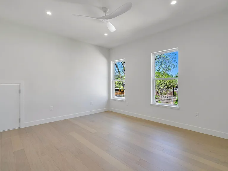 3813 Cortez Dr — Photo 26