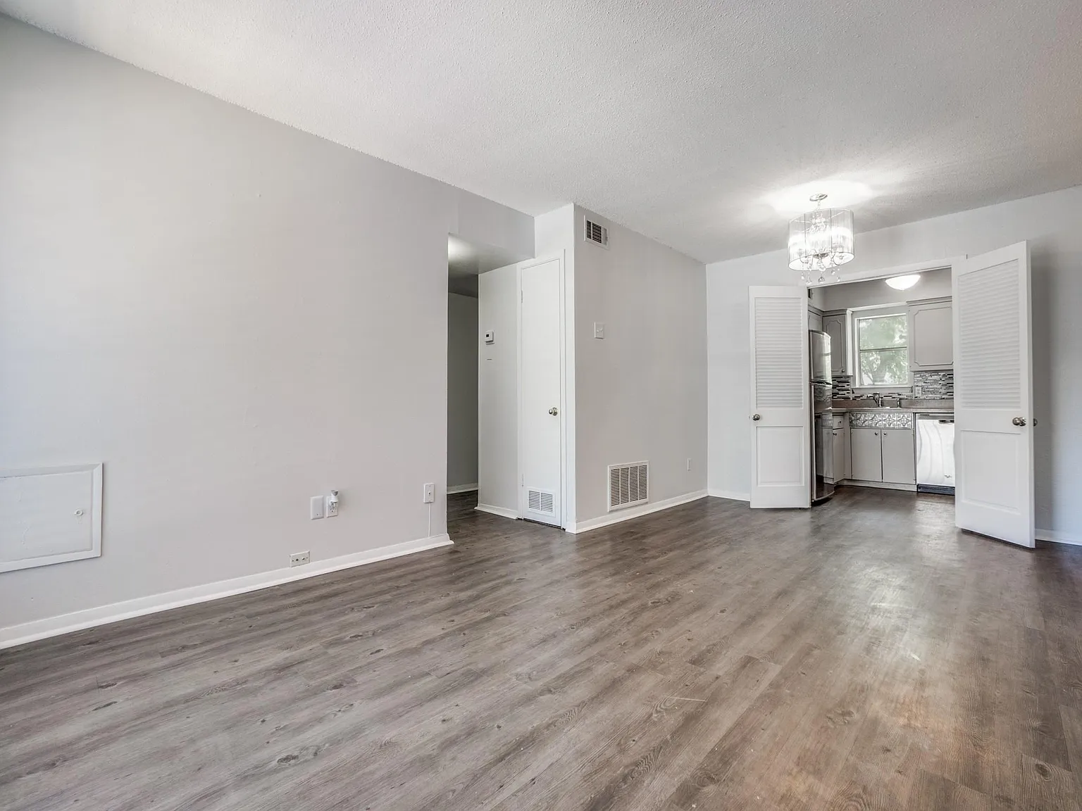 4311 Bowser Ave — Photo 3