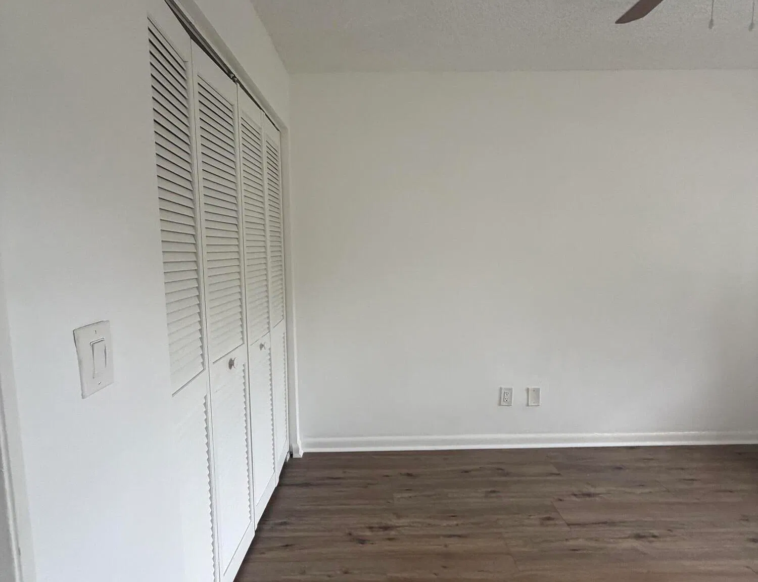 3 bed, 2.5 bath, 1374 sqft, $2,700 — Photo 3