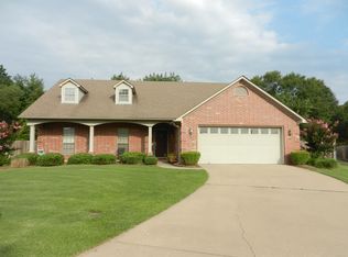 1199 Westfield Dr, Conway, AR 72034