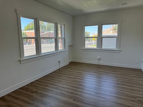 5th image of 376 N 300 W #3