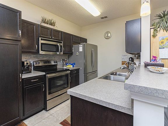 5th image of 65 Moultrie Village Ln