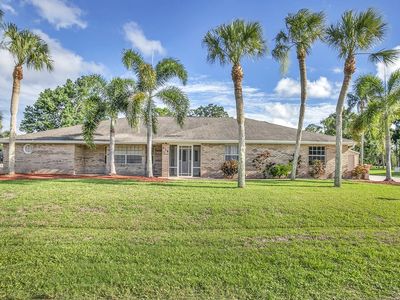 656 Hyannie St NE, Palm Bay, FL, 32907