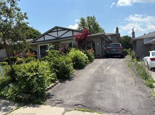 97 Guildwood Dr, Hamilton, ON L9C 6S3