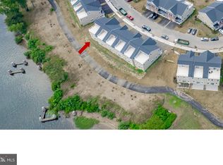 16735 River View Cir, Bristol, PA 19007