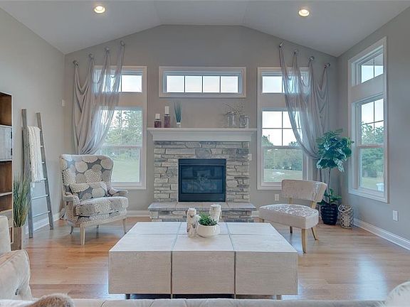 3rd image of 9895 Edgewood Ct Unit: Sl #11
