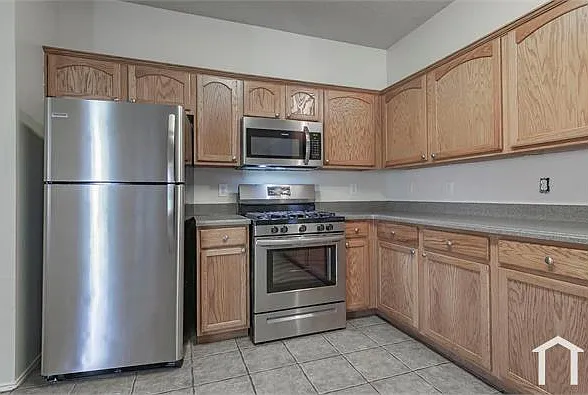 2817 Thrush Dr — Photo 9
