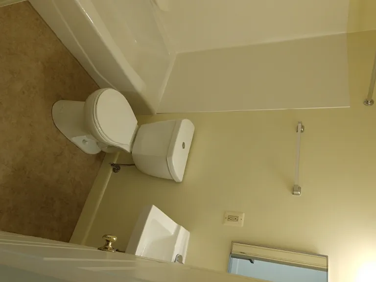 284 Oakland St — Photo 5
