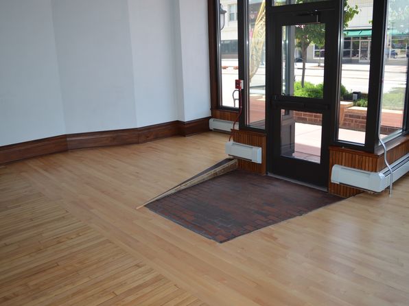 1202 Tower Ave #270