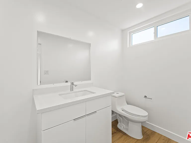 2901 4th St #212 — Photo 20