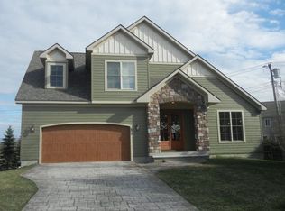 5 Circle Grv, Plattsburgh, NY 12901