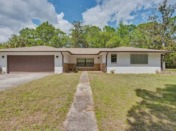 717 Highway 40 E, Inglis, FL 34449