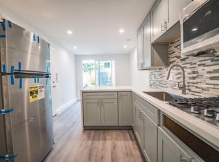 333 Townsite Dr #1/2, Vista, CA 92084