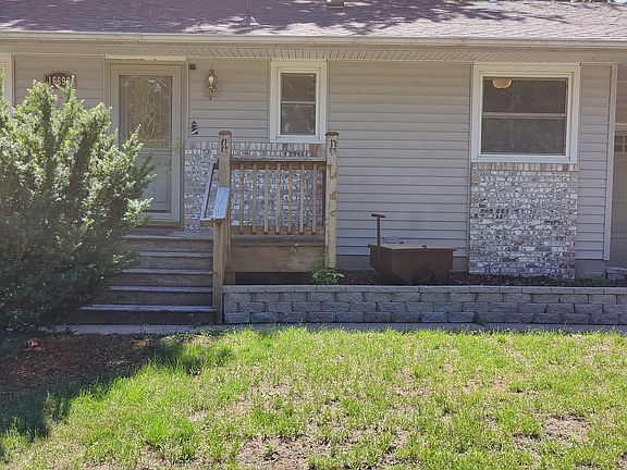 4th image of 16699 Galena Ave