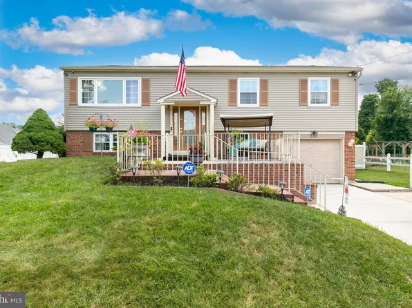 220 Kilburn Ave, Williamstown, NJ 08094