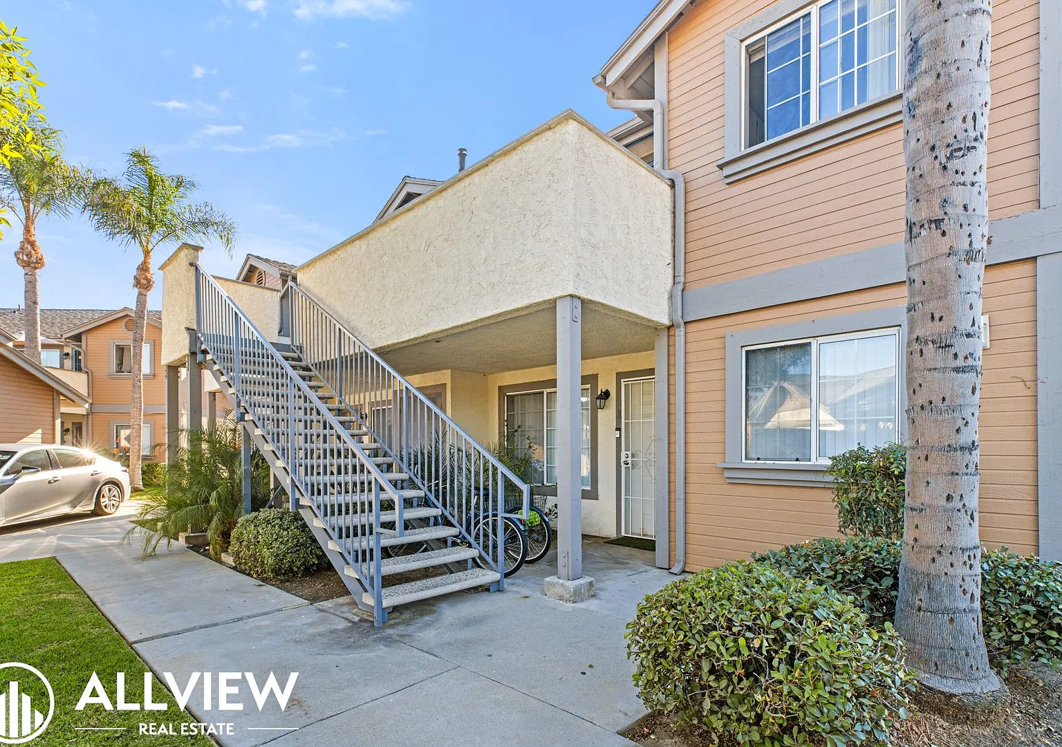 11325 Laurel Avenue — Photo 3