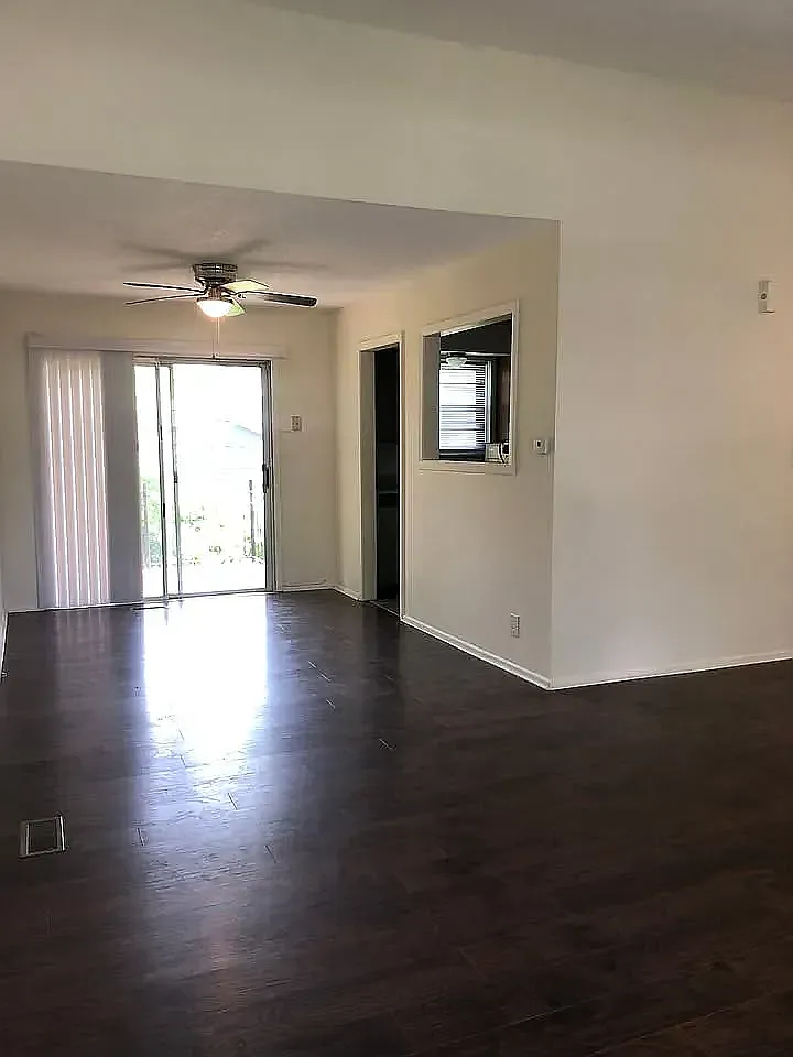 2 bed, 1.5 bath, 1151 sqft, $1,400 — Photo 4