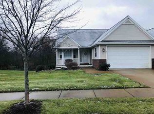 853 E Barrington Cir, Jackson, MI 49203