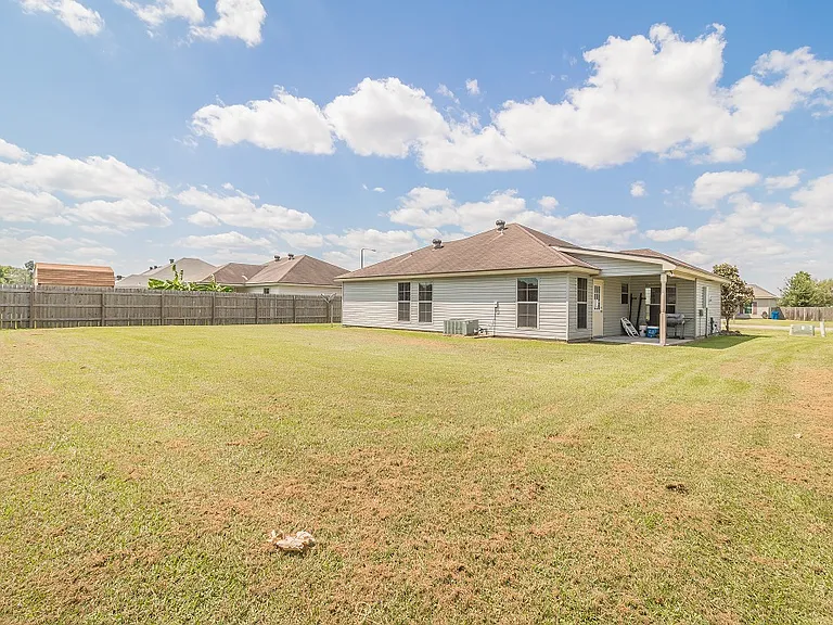 926 Lillian Michel Dr — Photo 25