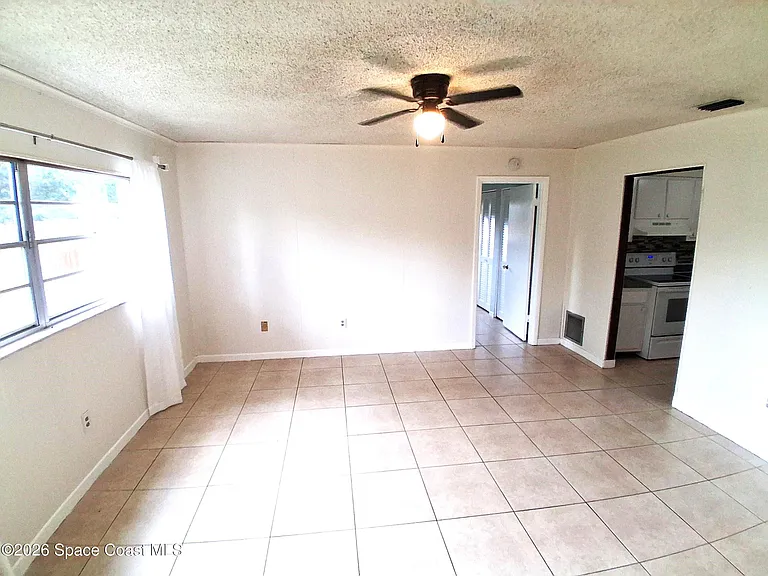 18 Forrell Ave — Photo 9