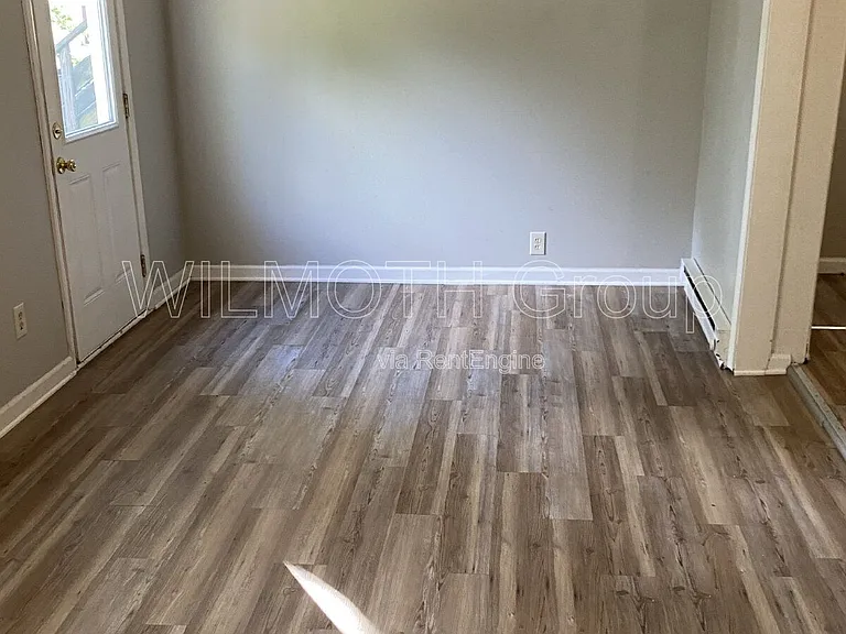 210 Whitlock Ave #B — Photo 3