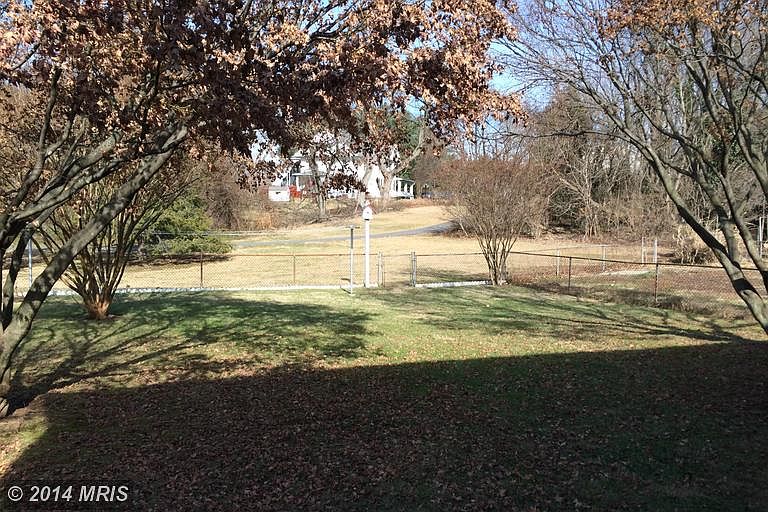 2nd image of 1020 Brice Rd