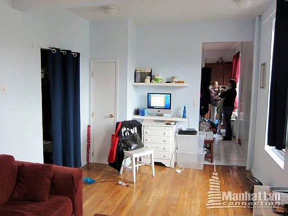 2nd image of 359 W 54th St Frnt 2