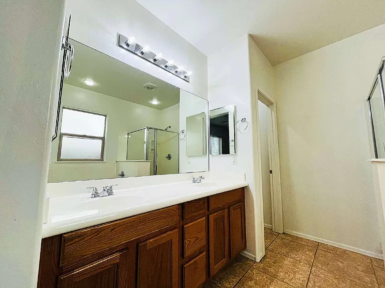 7216 N 72nd Dr — Photo 30
