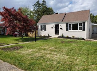 2925 Hillside Rd, Broomall, PA 19008