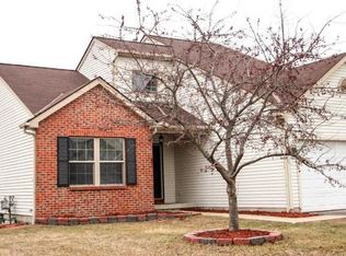 4047 Walnut Crossing Dr, Groveport, OH 43125