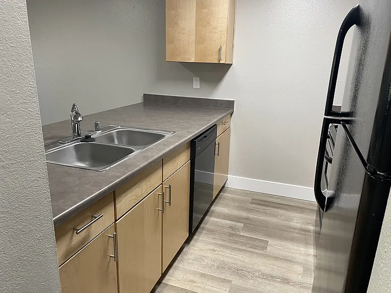 Vesper Apartments — Photo 35