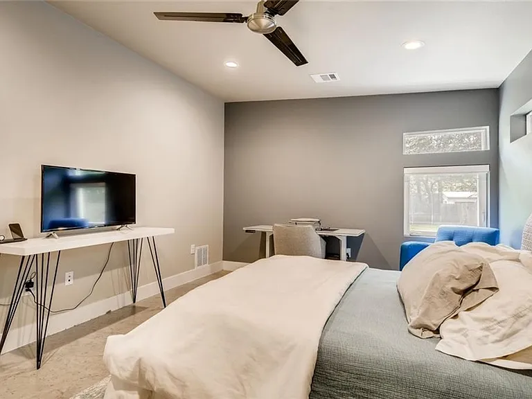 1142 Eleanor St #2-78721 — Photo 10
