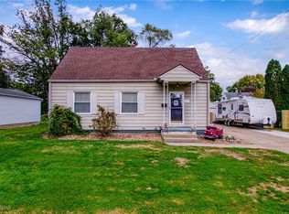 681 E Paige Ave, Barberton, OH