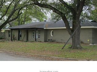614 N Perkins St, Franklin, TX 77856
