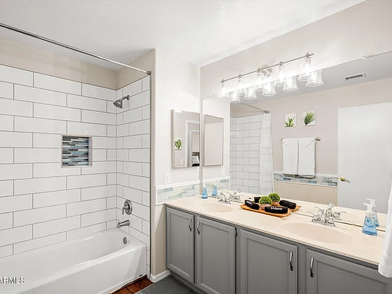 4410 W Fallen Leaf Ln — Photo 35