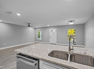 8504 N 16th St, Tampa, FL 33604