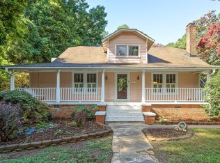 8721 Chapel Hill Rd, Cary, NC 27513