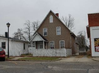 327 Washington St, Hope, IN 47246