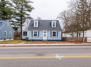 34 Arnold Rd, Coventry, RI 02816