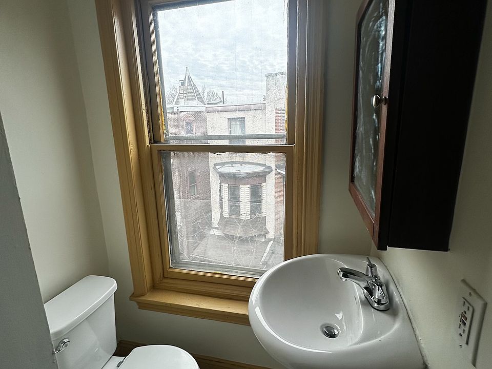1st image of 405 S 43rd St Floor 3