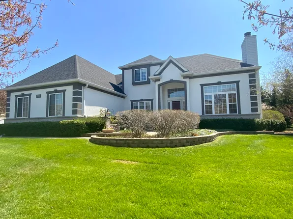 715 Landen Ln, Lake Villa, IL 60046