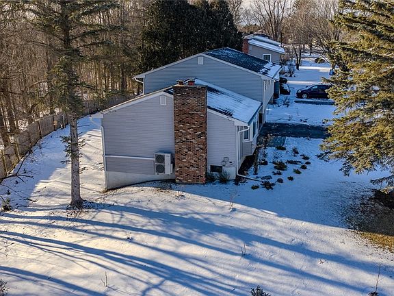 2nd image of 101 Brookside Ln