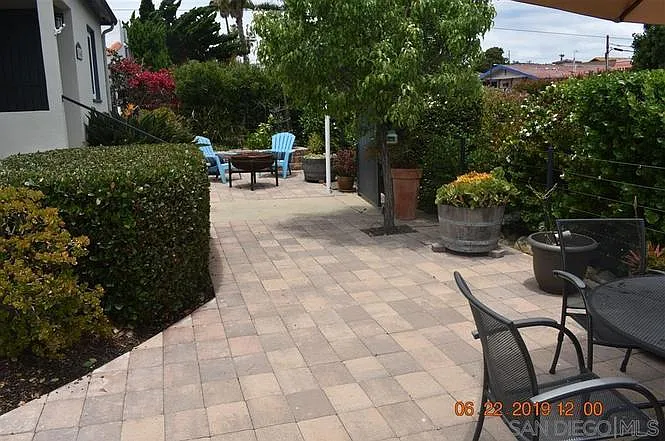 4304 Lamont St — Photo 6