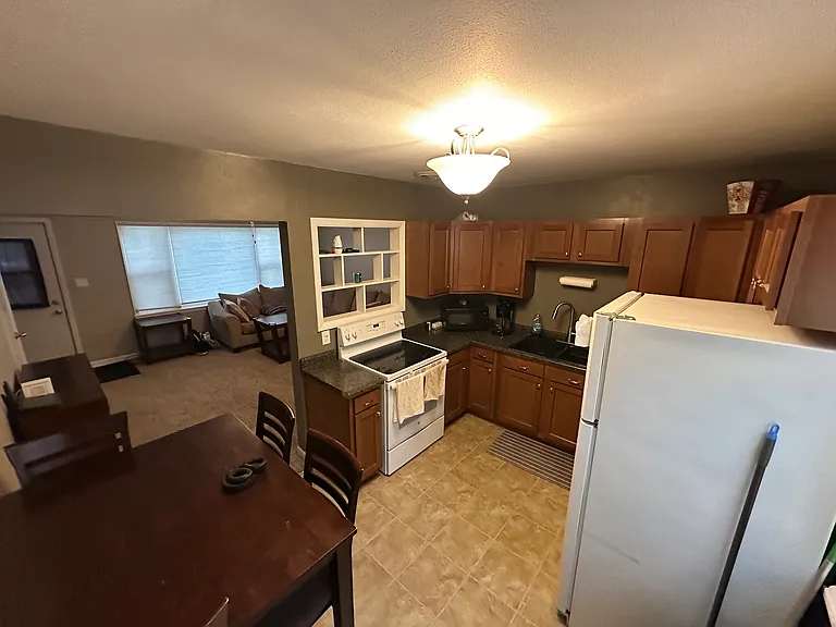 3003 Randolph St — Photo 13