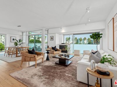 13600 Marina Pointe Dr UNIT 303, Venice, CA, 90292